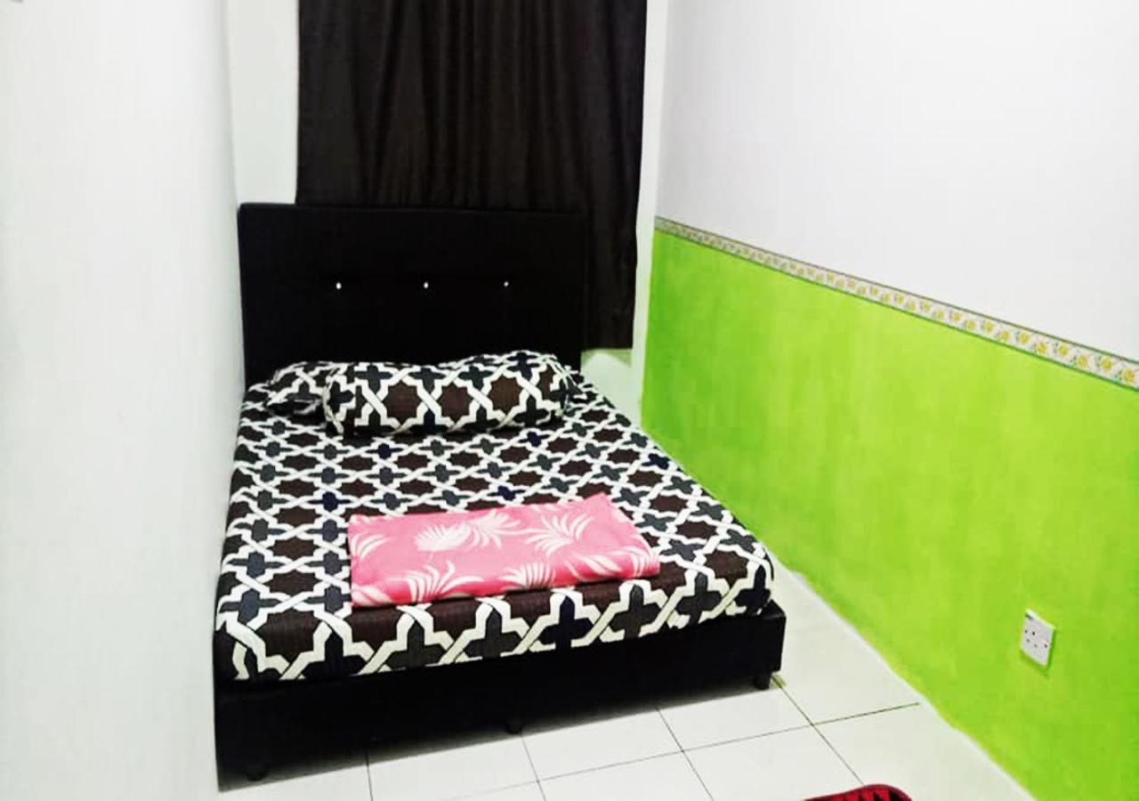 Mikayla Homestay